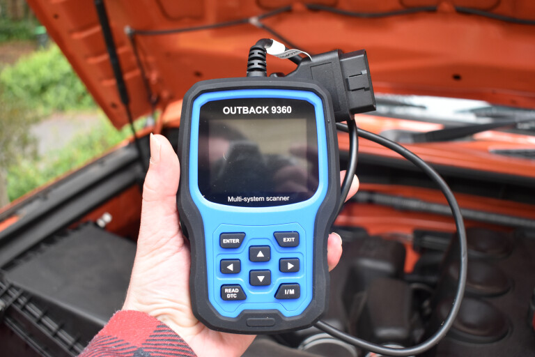 4 X 4 Australia Gear 2022 Autophix Outback 9360 Diagnostic Scanner 4